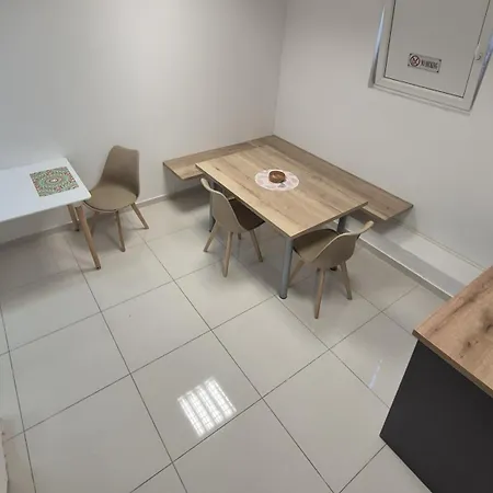 Hostel Adriamont - & Coworking