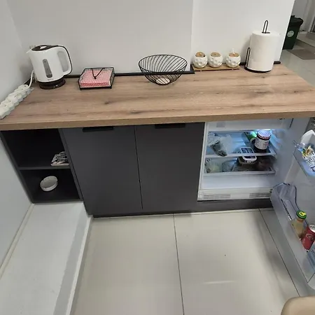 Hostel Adriamont - & Coworking Podgorica